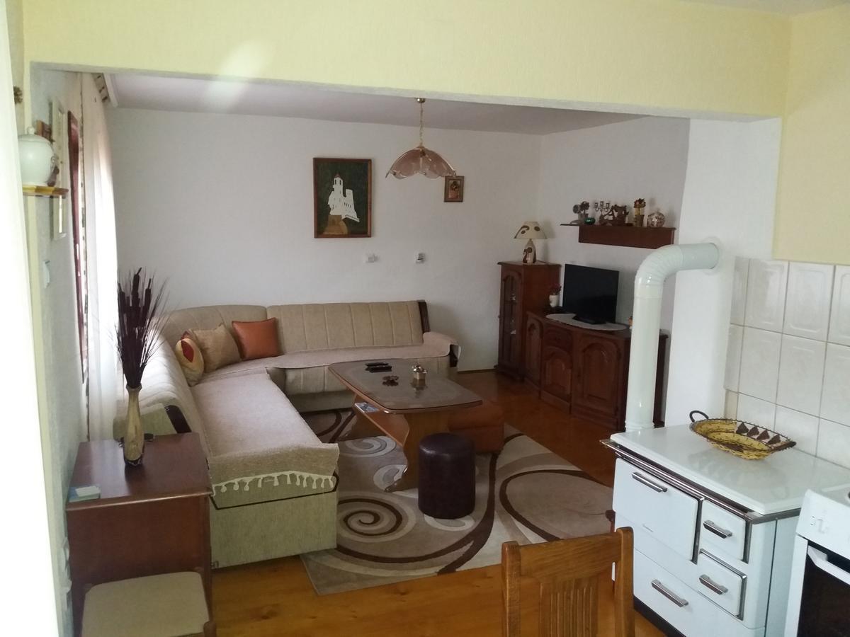 Villa Rent A House - "Laki" à Žabljak Extérieur photo